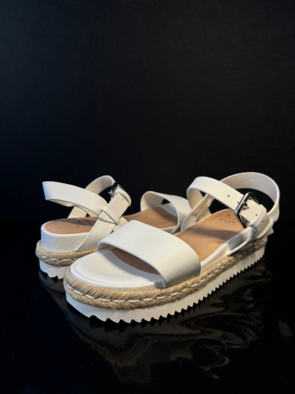 White Platform Espadrille Sandals Chunky Sole Buckle Size 6